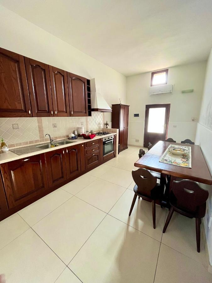 Il Giardino Di Athena 1 Apartment Паестум Екстериор снимка
