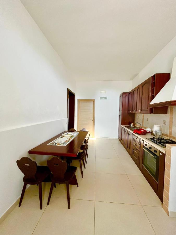 Il Giardino Di Athena 1 Apartment Паестум Екстериор снимка