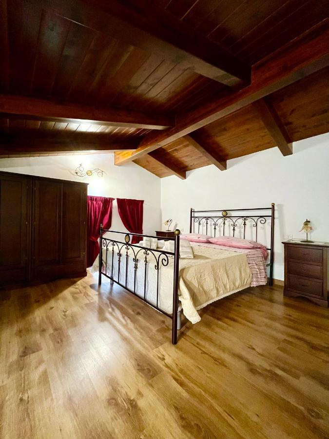 Il Giardino Di Athena 1 Apartment Паестум Екстериор снимка