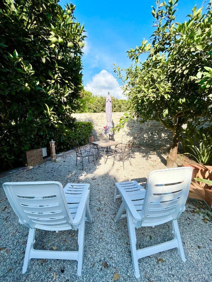 Il Giardino Di Athena 1 Apartment Паестум Екстериор снимка